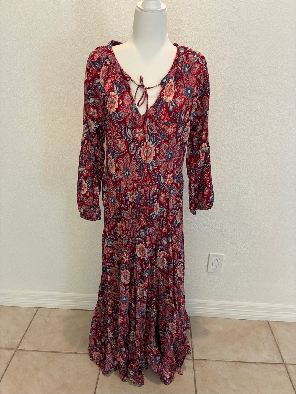 Tie-Neck Floral Maxi Dress in Red
